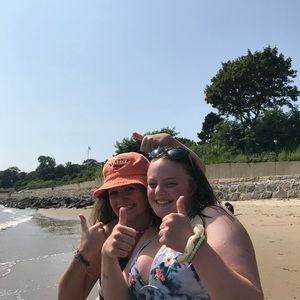 Meet your Posher, Abby